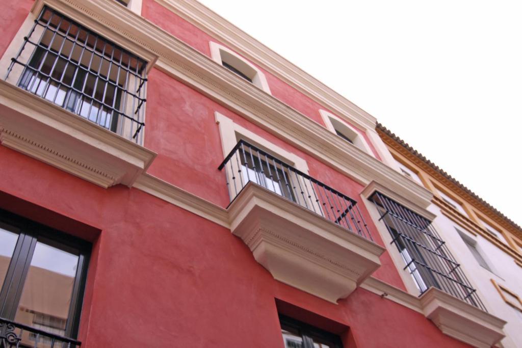 Apartamentos Living Sevilla Centro Maestranza الغرفة الصورة