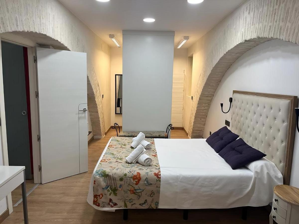 Apartamentos Living Sevilla Centro Maestranza المظهر الخارجي الصورة