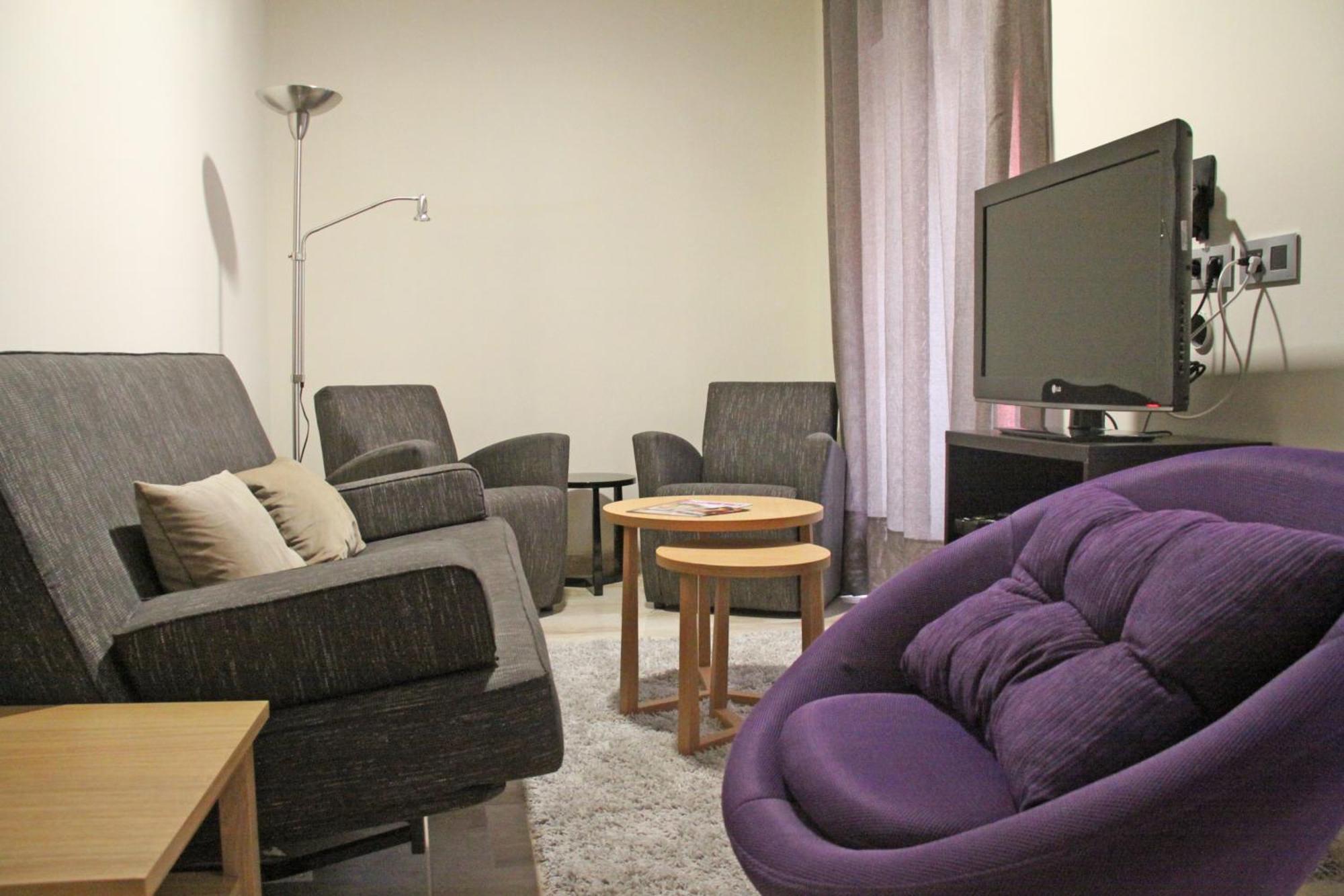 Apartamentos Living Sevilla Centro Maestranza المظهر الخارجي الصورة