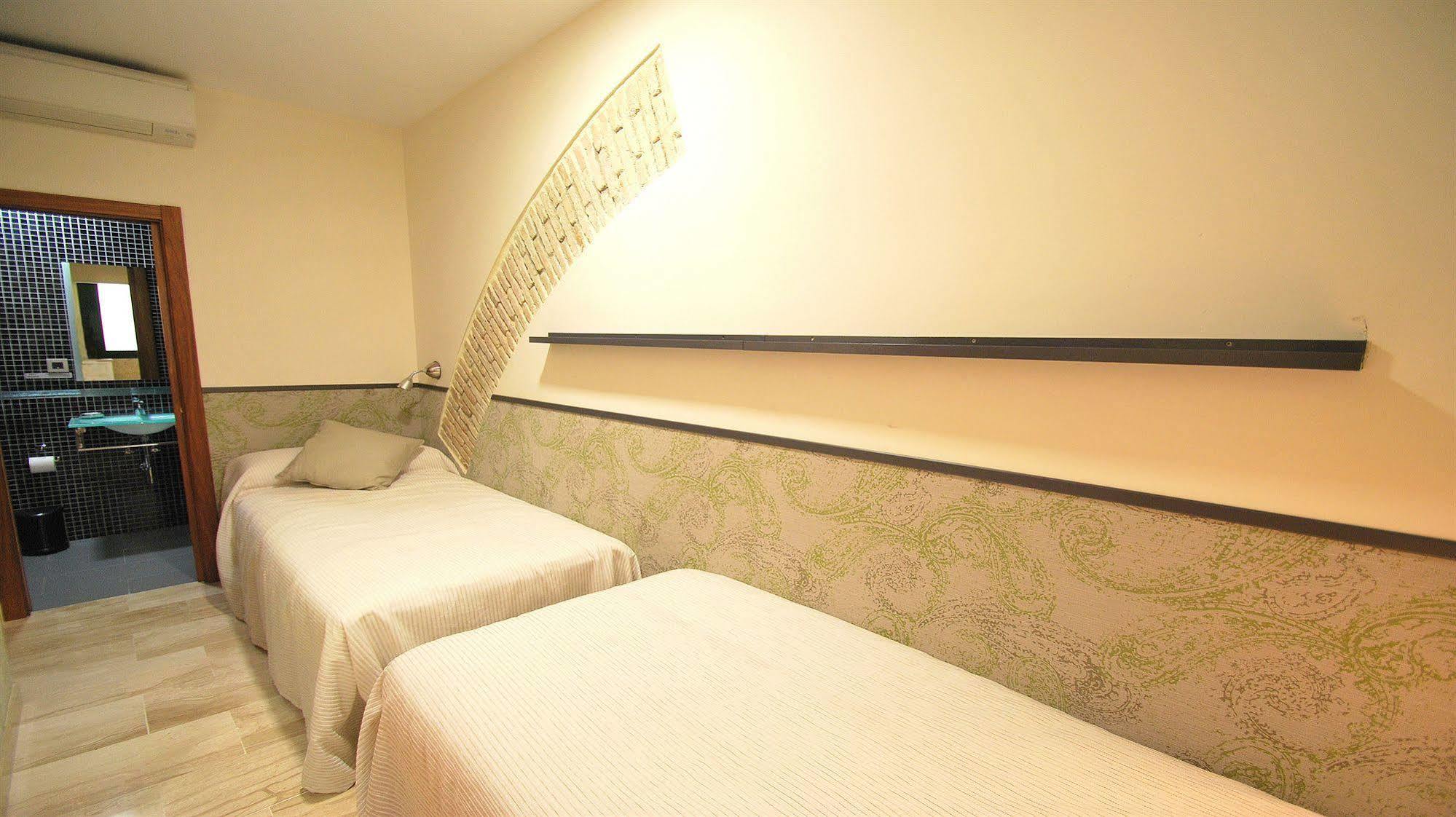 Apartamentos Living Sevilla Centro Maestranza المظهر الخارجي الصورة